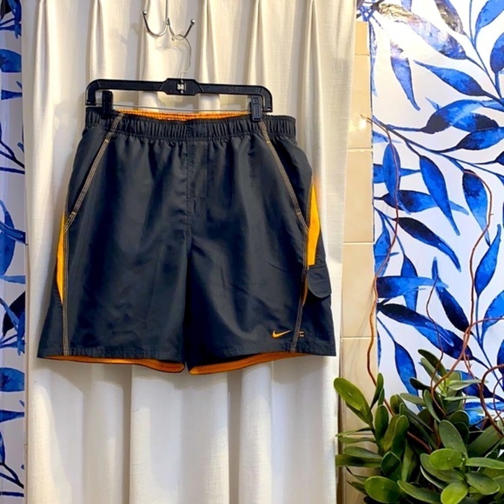 Nike Men’s Core Velocity Volley Shorts Swim Trunks Size Large